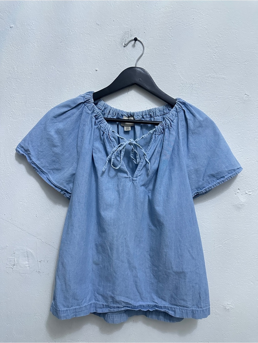 J.Crew Women’s XS Light Blue Chambray Peasant Blouse Puff Sleeve Tie Front